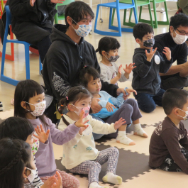 児童文化研究会”ぽっけ”が「冬のおはなし会＆工作会」を開催しました